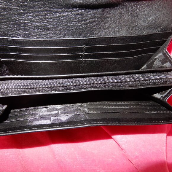 Mint Auth.Furla wallet Stunning with Fancy Bow Tie - Picture 2 of 16